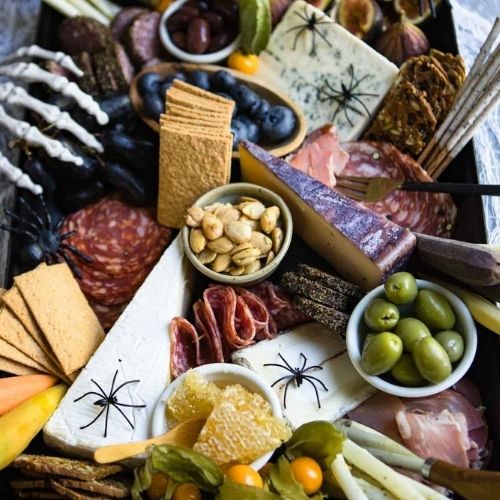 Take Home a Spooky Hallowe'en Meat and Cheese Board | Meat and cheese platter